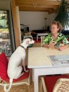 32_zusammen am Tisch
